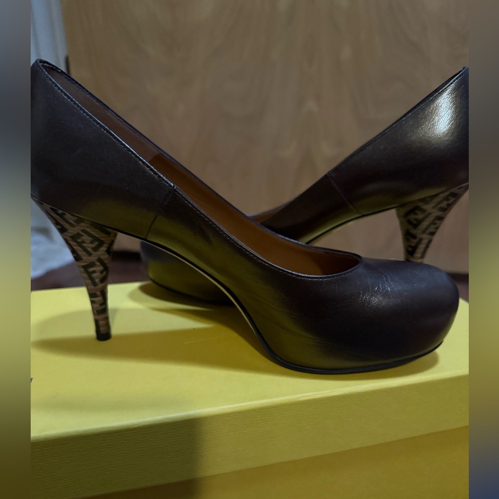 Vintage Brown Leather FENDI Heels with Patterned Stiletto